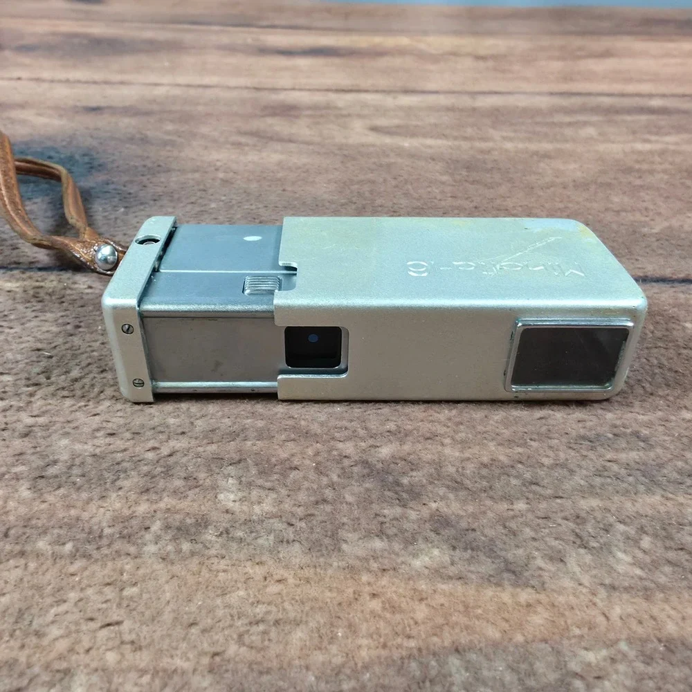 Minolta 16 Subminiature Camera Silver Good Vintage Spy Camera Kit Rokkor Lens